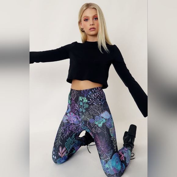 Blackmilk Floral Coral HWMF Leggings XS - Picture 8 of 8